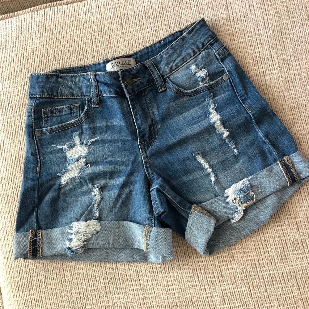 Boutique distressed jean shorts